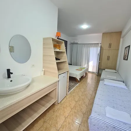 Guest house Salt Life Dhermi