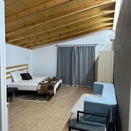 Salt Life Guest house Dhermi
