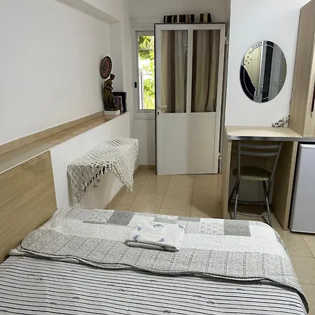 Salt Life Guest house Dhermi