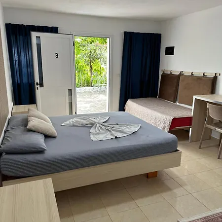 Salt Life Guest house Dhermi